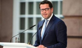 政坛新秀在线观看,崛起之路，在线观看揭秘